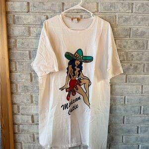 Vintage Margaritaville White T-Shirt nightgown with Colorful Graphic